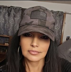 Meet your Posher, Johnson